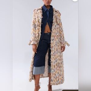 AKIRA Elegant Cream Coat